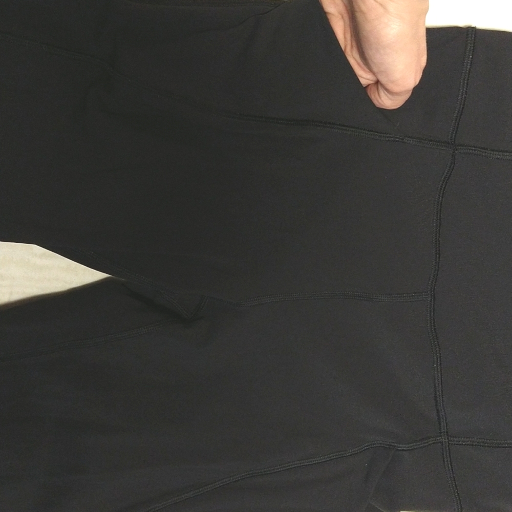 🍋 Lululemon Capris, size 6 - Picture 3 of 10